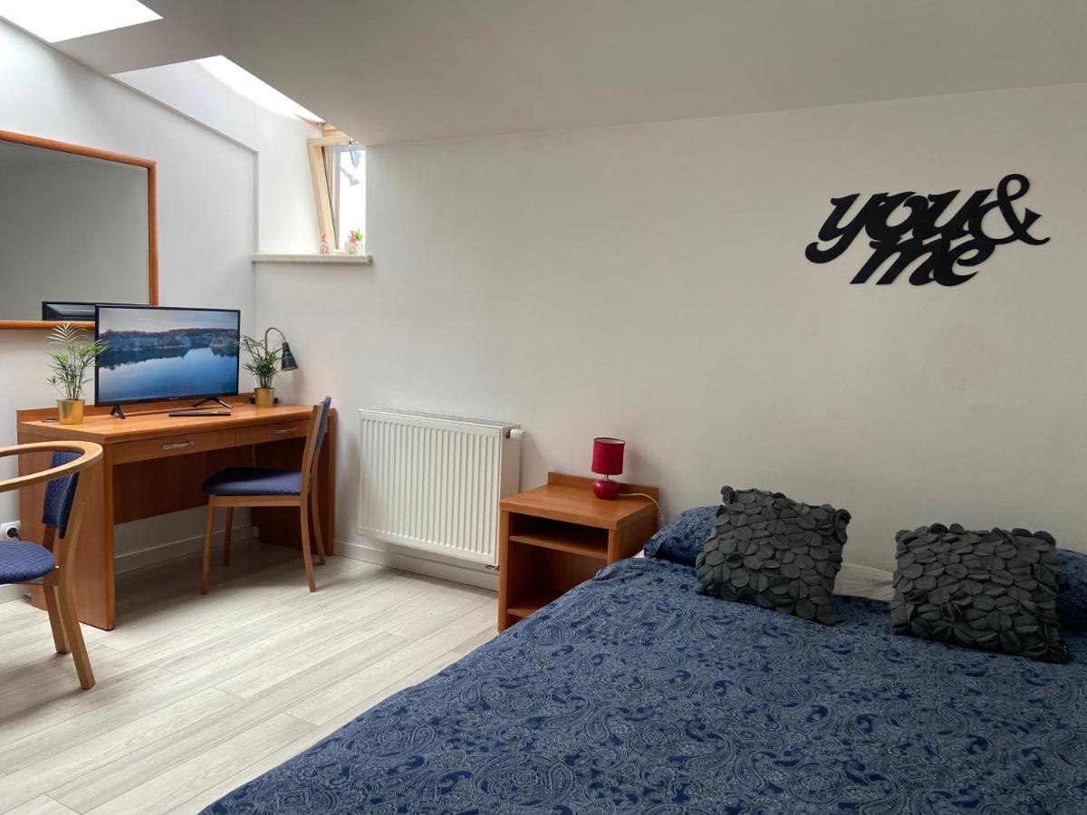 Station Arianska Apartment Krakow Bagian luar foto